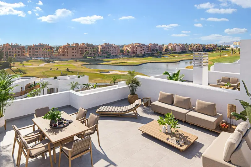 Nowy kompleks mieszkaniowy w pobliżu pola golfowego Serena i Mar Menor w Los Alcazares