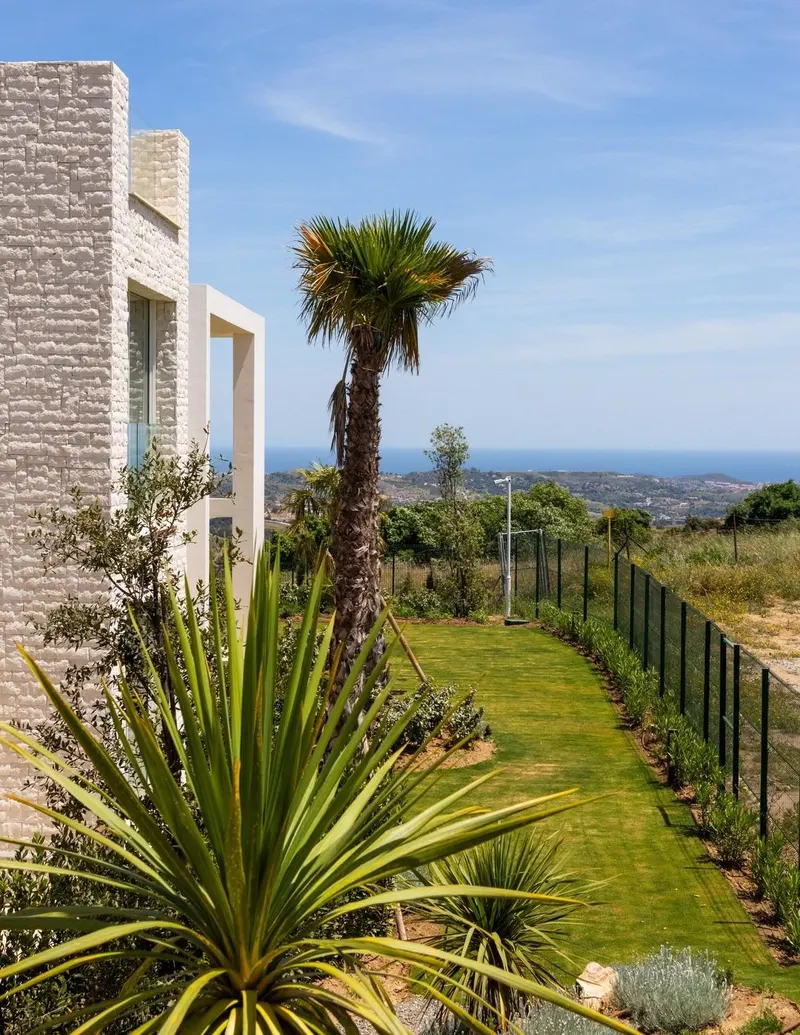 Ekskluzywne, gotowe do zamieszkania mieszkania w nowym osiedlu, otoczone naturą w El Soto de Marbella