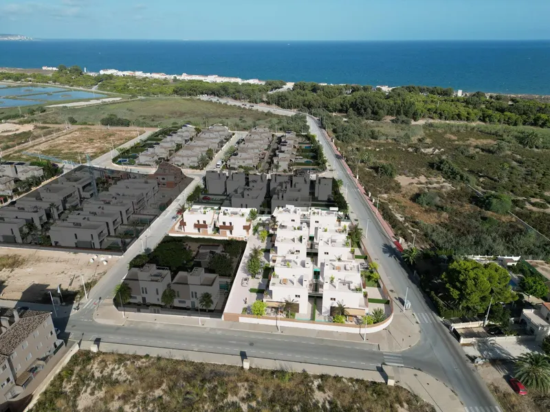 New Semi-Detached Villas by the Sea in La Marina - El Pinet Beach