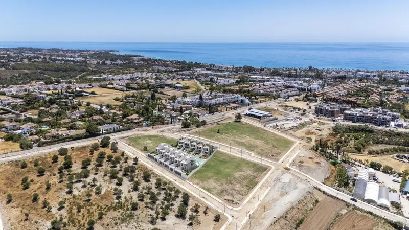 Exclusive New Build Residential Complex in Los Flamingos, Estepona