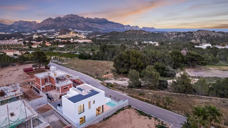 NEW BUILD VILLAS IN POLOP