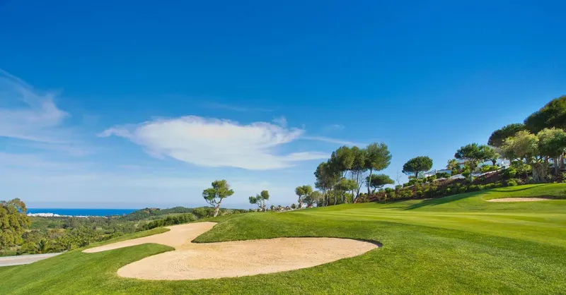 COMPLEJO RESIDENCIAL DE OBRA NUEVA CERCA DE ESTEPONA GOLF