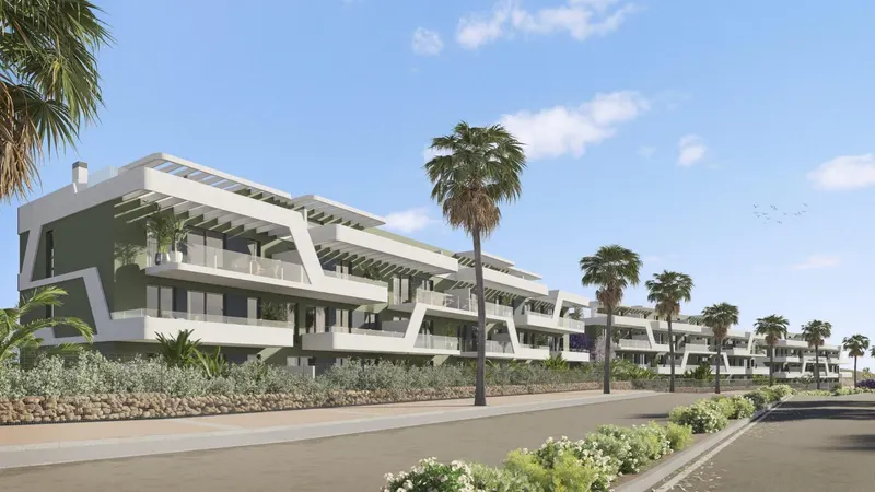 FLATS WITH SEA OR GOLF COURSE VIEWS ON THE COSTA DEL SOL