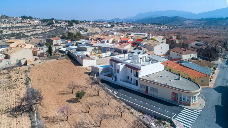 BUNGALOWS DE OBRA NUEVA EN HONDON DE LAS NIEVES