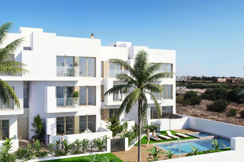 Complejo residencial de nueva construcción en Los Alcázares, en primera línea del campo de golf Serena