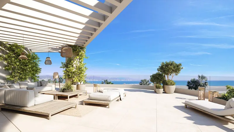 Residencias de lujo frente al mar en Málaga ciudad con vistas panorámicas al mar