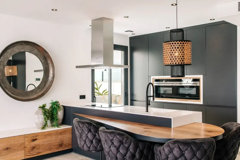 LUKSUSOWY I DESIGNERSKI APARTAMENT PRZY POLU GOLFOWYM