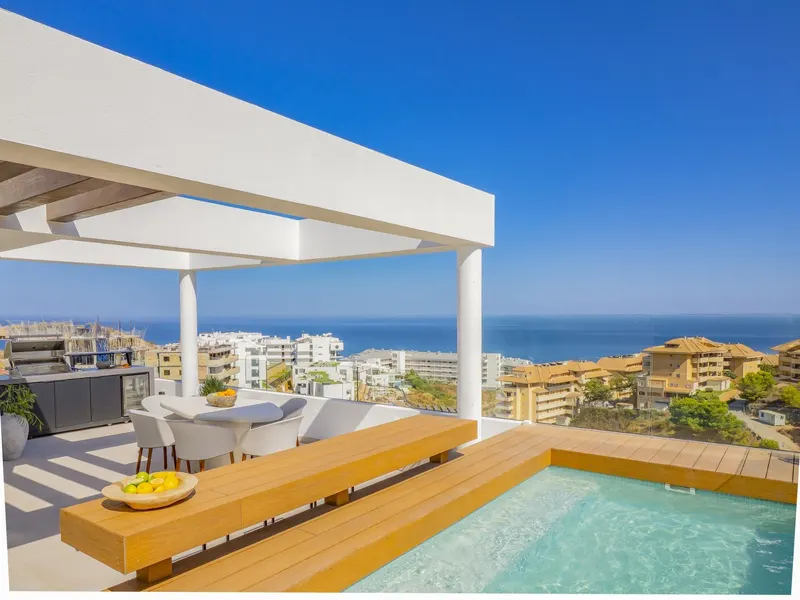 Luxurious New Build Townhouses with Sea Views in El Higuerón, Costa del Sol