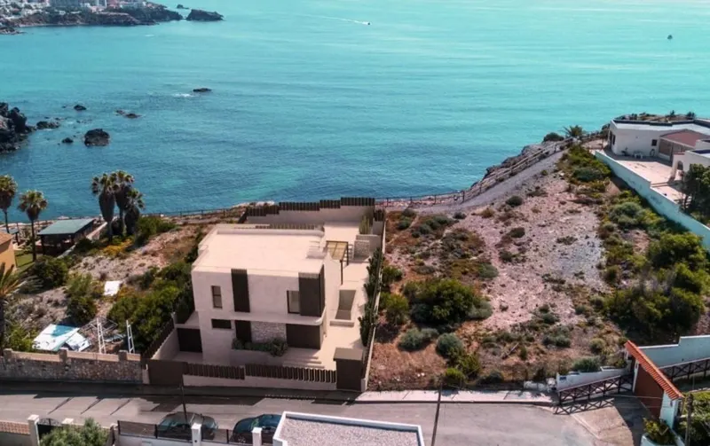 Ekskluzywne, luksusowe wille w pierwszej linii brzegowej w Cala Flores, Cabo de Palos