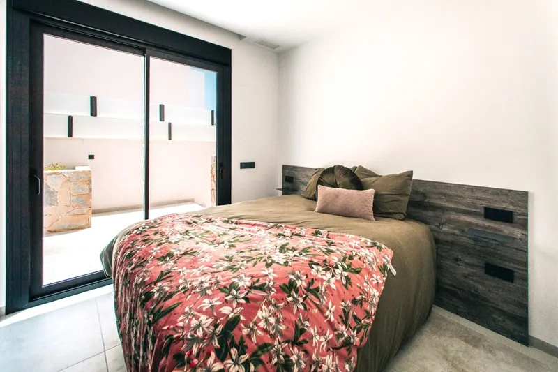 LUKSUSOWY I DESIGNERSKI APARTAMENT PRZY POLU GOLFOWYM