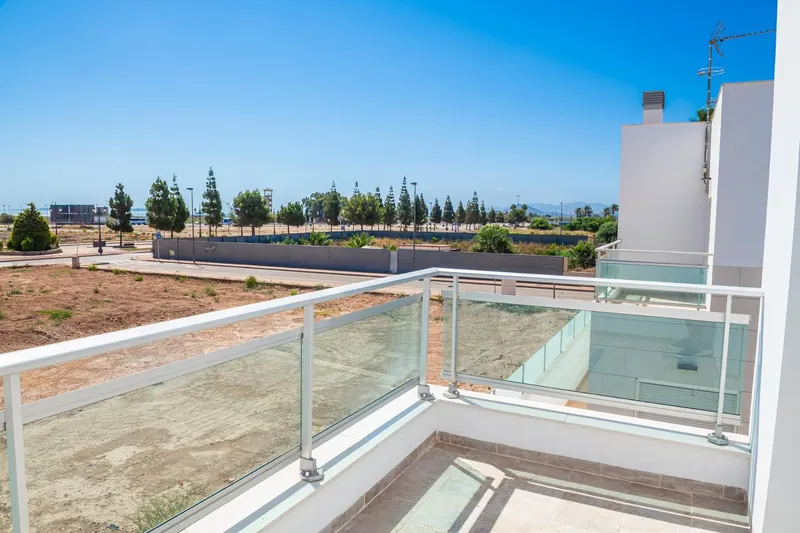 VILLAS DE OBRA NUEVA EN LOS ALCAZARES