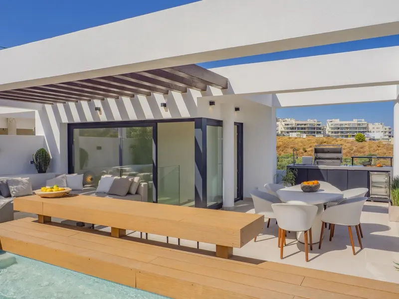 Luxurious New Build Townhouses with Sea Views in El Higuerón, Costa del Sol