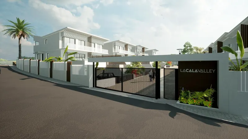 EXCLUSIVE VILLA COMPLEX BETWEEN FUENGIROLA AND MARBELLA