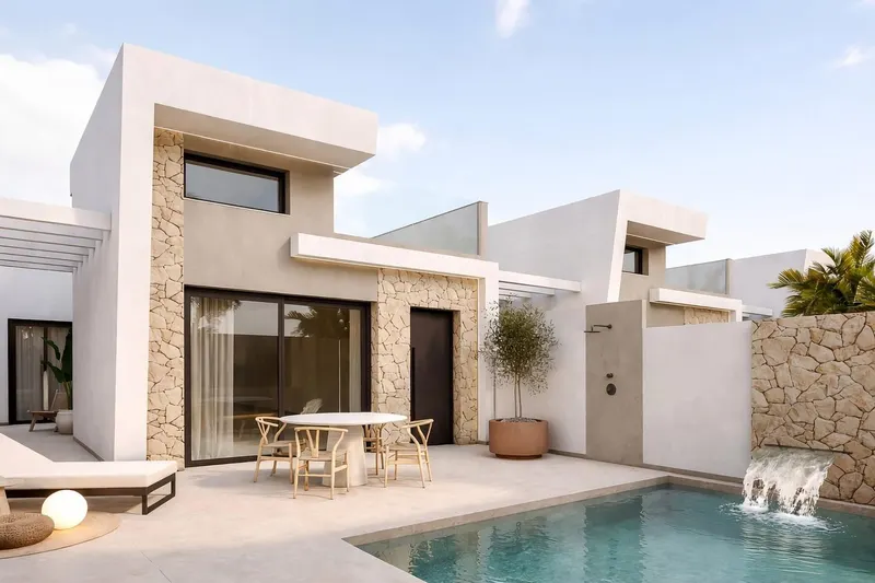 Exclusivas villas de nueva construcción con piscina privada cerca de la playa en Los Alcázares