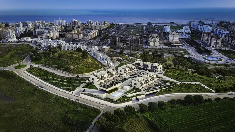 New Build 4 Bedroom Townhouses in Torre del Mar Just 800 m from the Beach