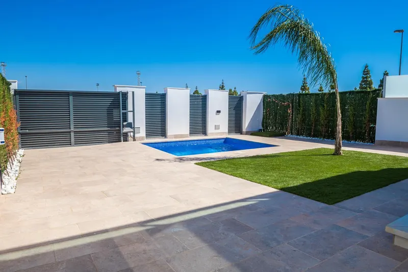 VILLAS DE OBRA NUEVA EN LOS ALCAZARES