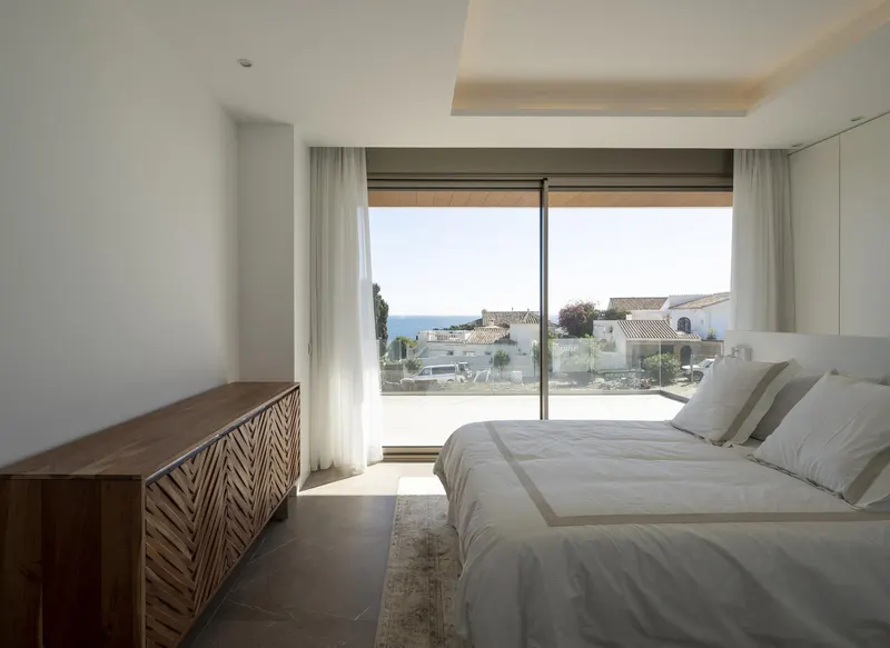 Ekskluzywne nowe wille na sprzedaż w Las Farolas, Mijas Costa