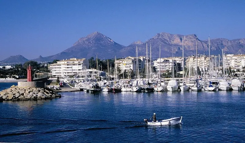 New Villas in Finestrat - Luxury, Nature and Sea Views