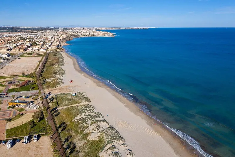 NEW BUILD VILLA IN TORRE DE LA HORADADA