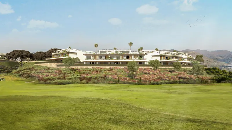 GATED FRONT LINE GOLF DEVELOPMENT