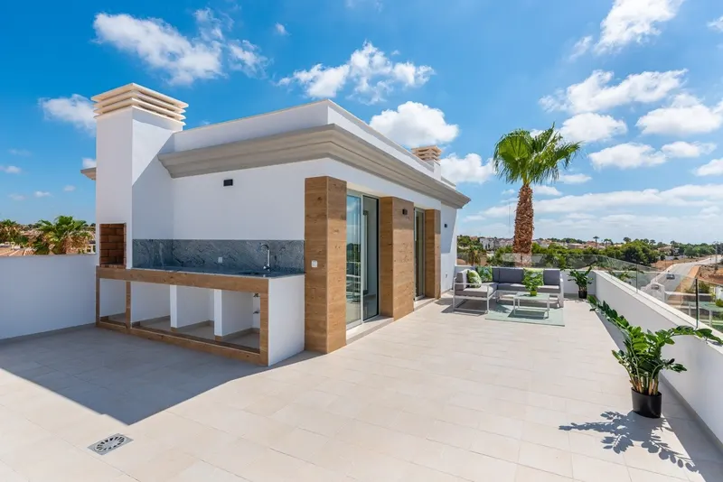 NEW BUILD MODERN VILLA IN CIUDAD QUESADA