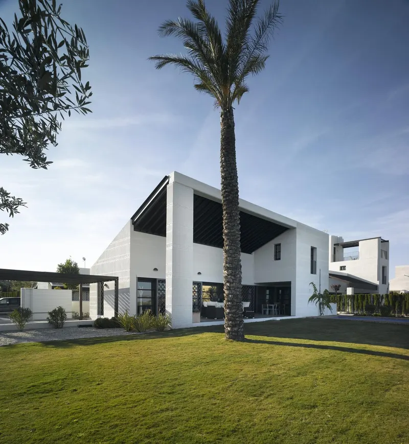 Elegantes villas independientes con piscina privada en Peraleja Golf Resort - Costa Cálida