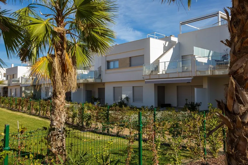 NOWY BUDYNEK MIESZKALNY NA BUNGALOW APARTAMENTY W VISTABELLA