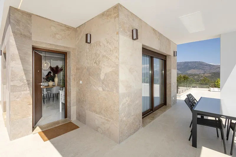 Impresionantes villas de nueva construcción en Polop con vistas al mar