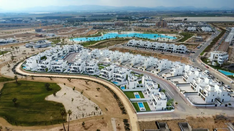 New Build Luxury Villas in Santa Rosalía Lake and Life Resort