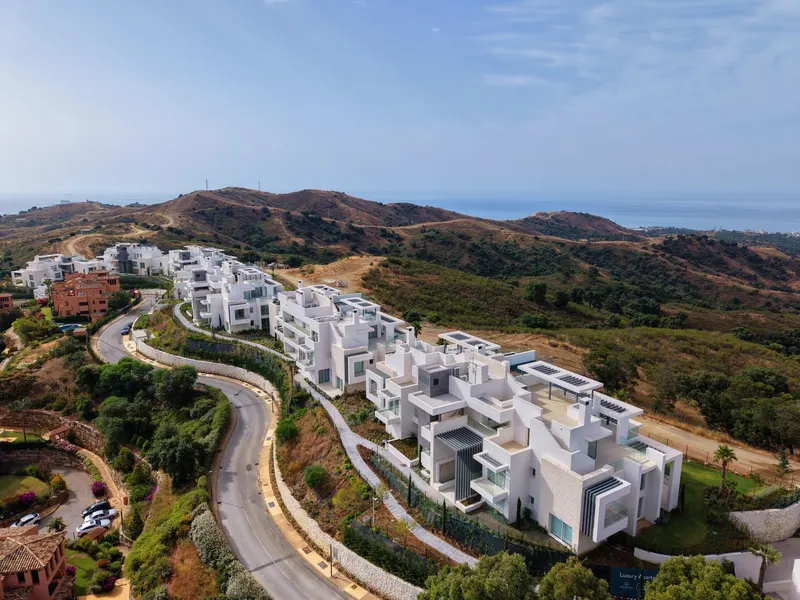 Ekskluzywne, gotowe do zamieszkania mieszkania w nowym osiedlu, otoczone naturą w El Soto de Marbella