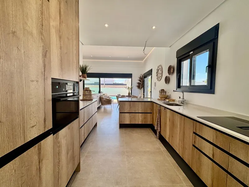 NEW BUILD VILLAS IN ROJALES
