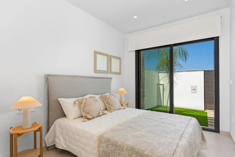 Villas de nueva construcción cerca de Serena Golf en Los Alcázares
