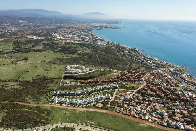 Complejo residencial de nueva construcción cerca de Estepona - Vida moderna junto al mar