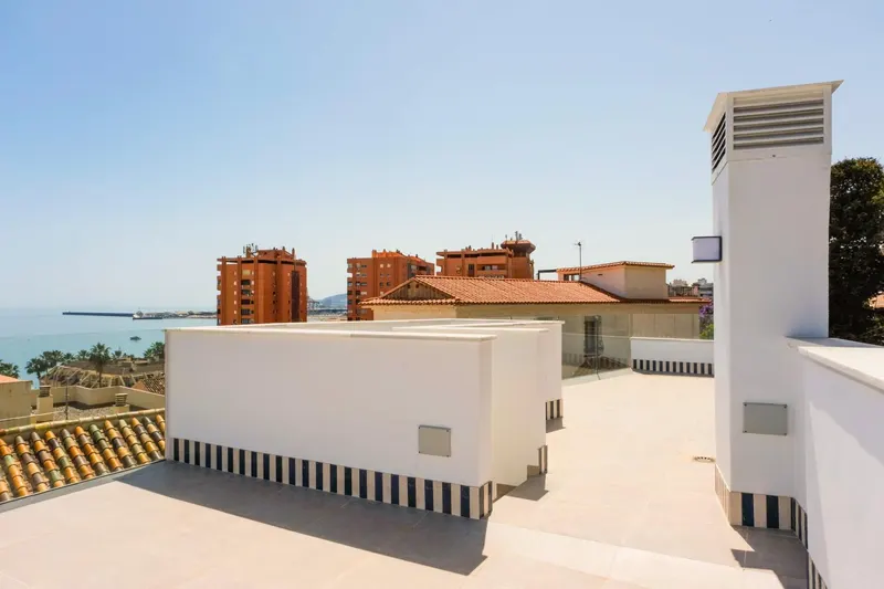 Viviendas exclusivas con vistas al mar en La Malagueta (Málaga): vida costera de primer nivel