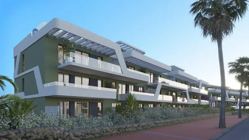 FLATS WITH SEA OR GOLF COURSE VIEWS ON THE COSTA DEL SOL
