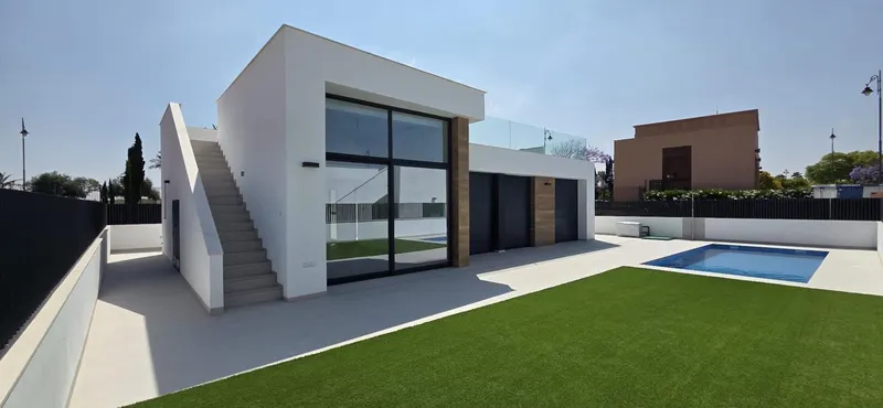 VILLAS DE OBRA NUEVA EN CONDADO DE ALHAMA CAMPO DE GOLF