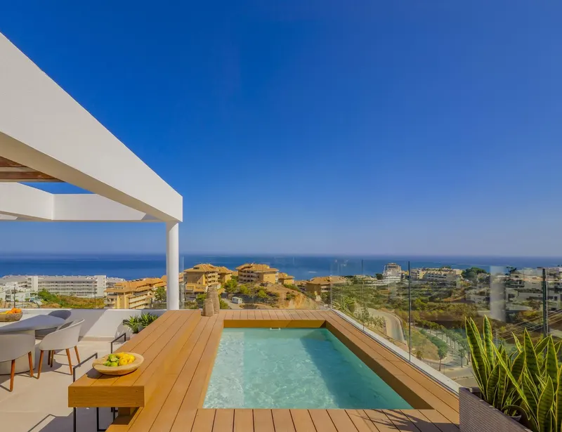 Luxurious New Build Townhouses with Sea Views in El Higuerón, Costa del Sol