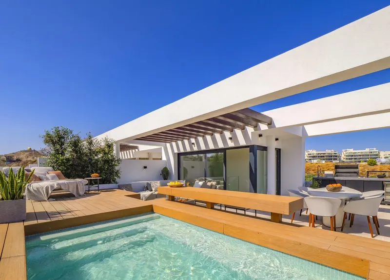 Luxurious New Build Townhouses with Sea Views in El Higuerón, Costa del Sol