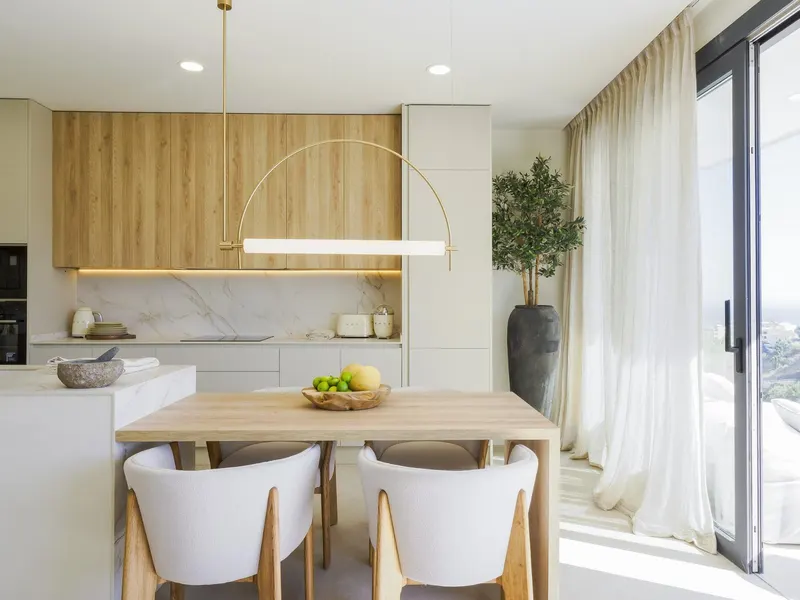 Luxurious New Build Townhouses with Sea Views in El Higuerón, Costa del Sol