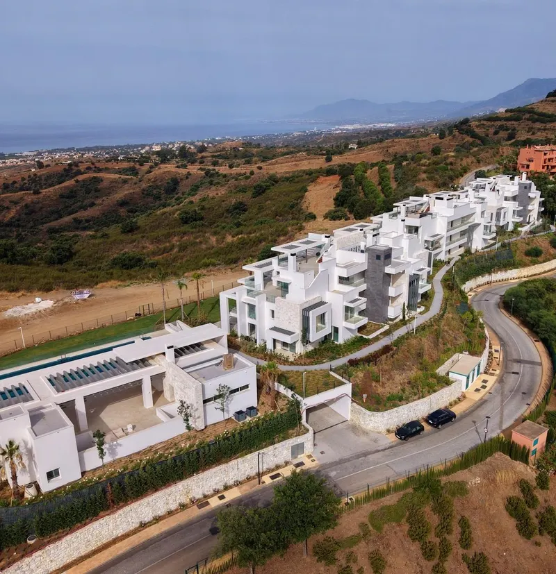 Ekskluzywne, gotowe do zamieszkania mieszkania w nowym osiedlu, otoczone naturą w El Soto de Marbella