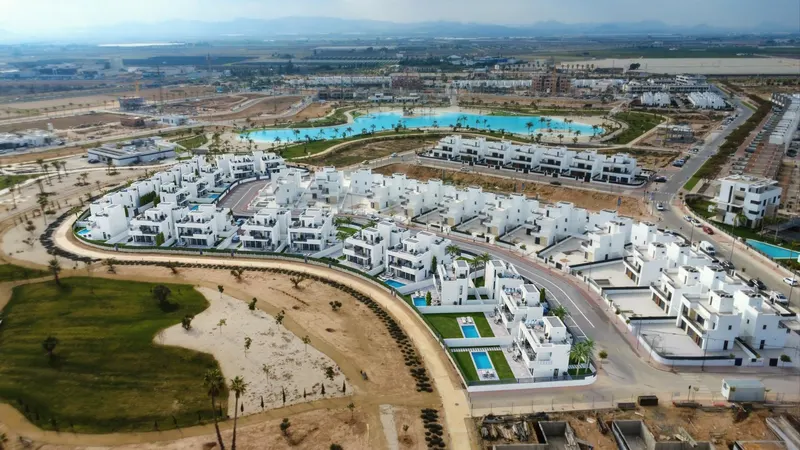 New Build Luxury Villas in Santa Rosalía Lake and Life Resort
