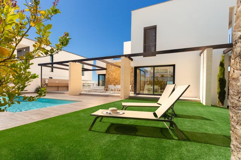 VILLA DE LUJO EN LA PLAYA
