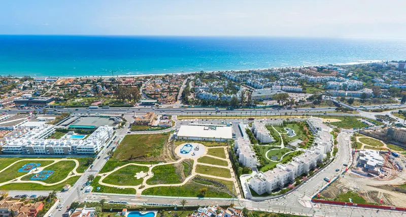 COMPLEJO RESIDENCIAL DE OBRA NUEVA CERCA DE ESTEPONA