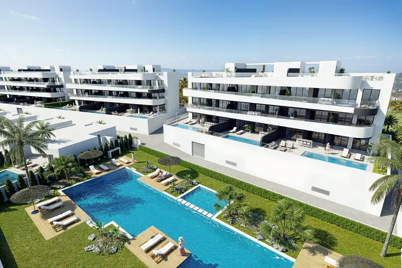 Nowe apartamenty i wille z widokiem na pole golfowe w La Serena Golf w Los Alcazares