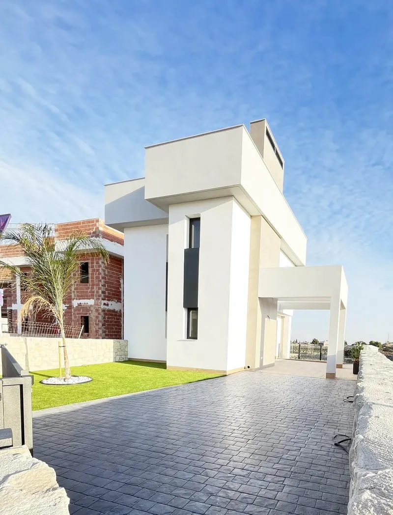New Build Villas with Private Pool in La Finca Golf Algorfa Costa Blanca South