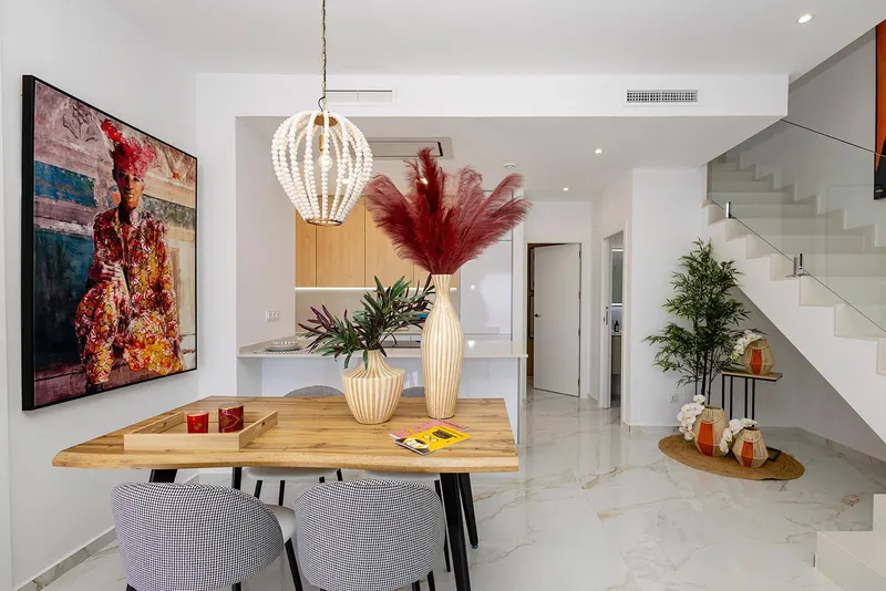 Impresionantes villas de nueva construcción en Polop con vistas al mar
