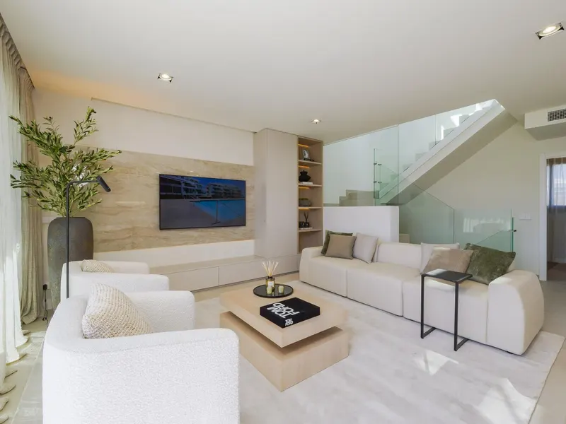 Luxurious New Build Townhouses with Sea Views in El Higuerón, Costa del Sol