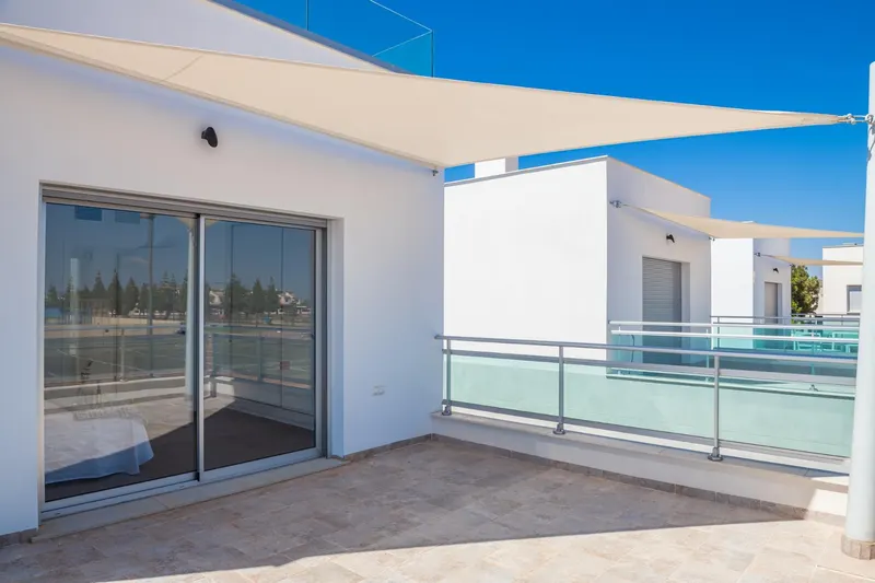 VILLAS DE OBRA NUEVA EN LOS ALCAZARES