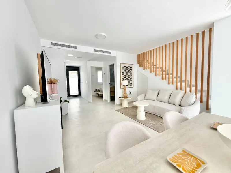 New Build Townhouses for Sale in Cox – 44 Modern Homes with Great Amenities