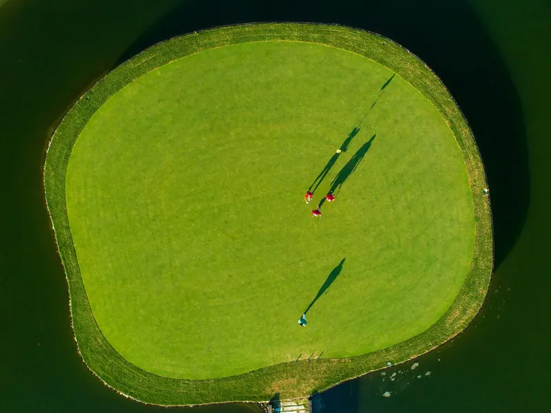 Villas de nueva construcción en primera línea de Lo Romero Golf